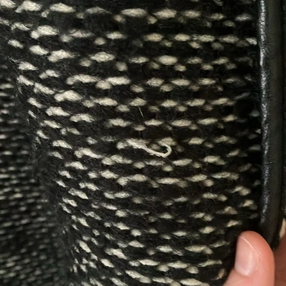 Black & white statement Sweater coat - Picture 8 of 13